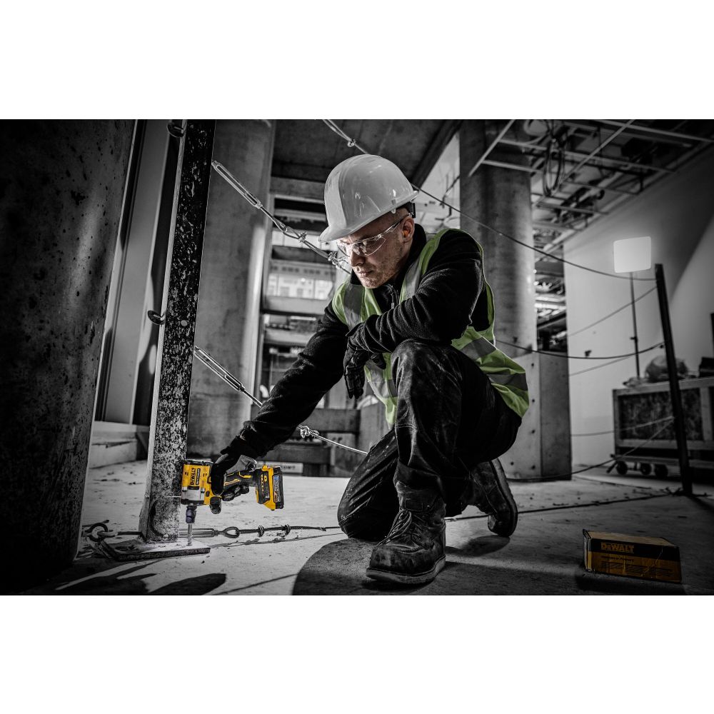 DEWALT DCF921P2G Гайковерт аккумуляторный IMPACT ATOMIC DCF921