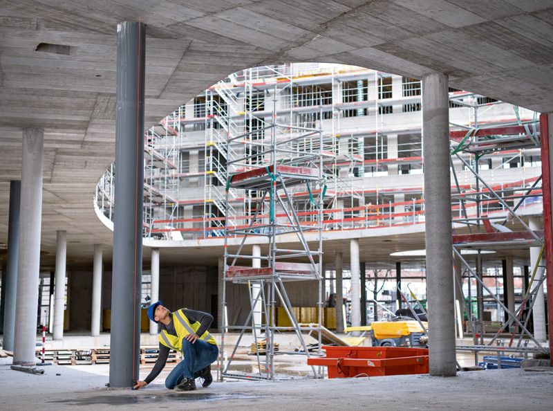 BOSCH 0601072T00 Дальномер лазерный GLM 50-27 C в кор. (0.05 - 50 м, +/- 2 мм/м, IP 65)